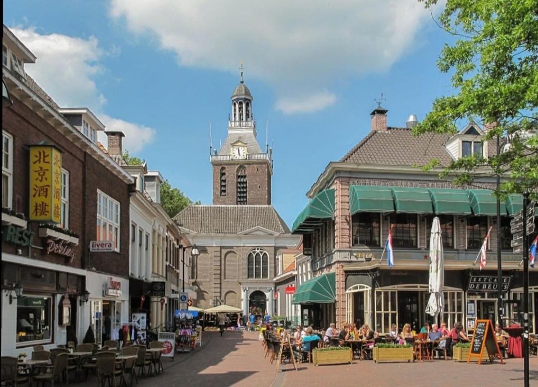 Airbnb 'Logeren Aan Het Plein' In Het Centrum Van Meppel Exterior foto